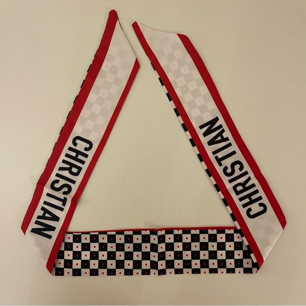 *C*H*R*I*S*T*I*A*N* Red Hearts Black White Pattern Twilly Bandeau Wrap Scarf